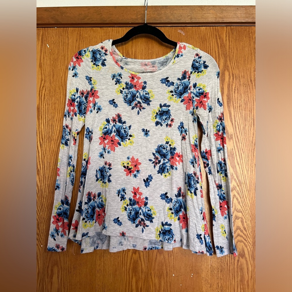 Youth size large floral long sleeve top